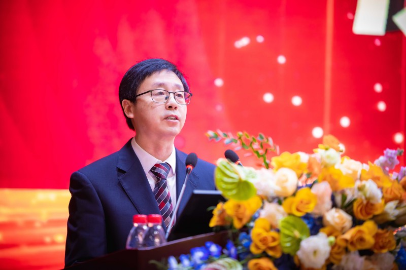 1761893788959061HCn9.jpg 13周總頒獎.jpg